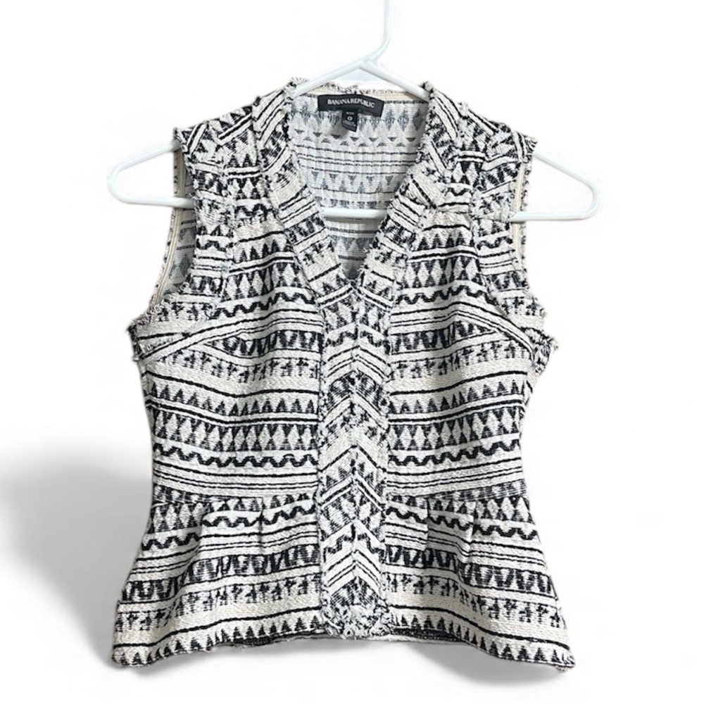 Banana Republic black and white geometric peplum top